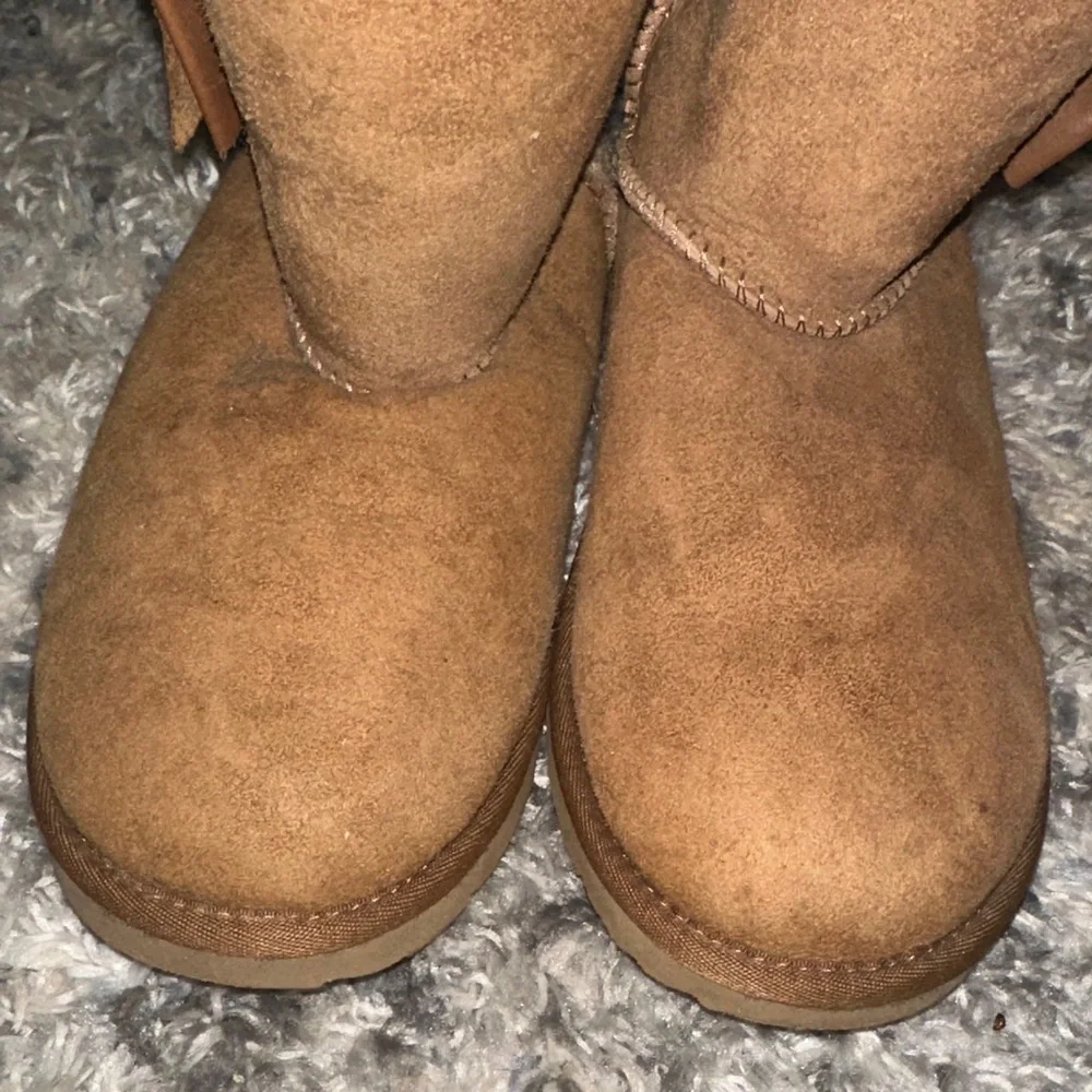 UGG Boots with Bow Chestnut